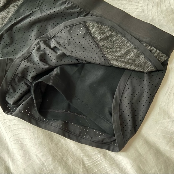 New Balance Shorts with Liner - Picture 3 of 5